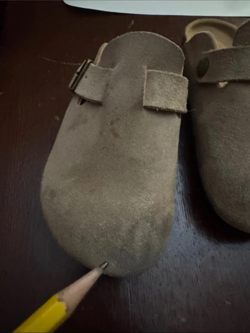 ZUSERIS brand Kids Suede Slingback Clogs in Taupe size 28